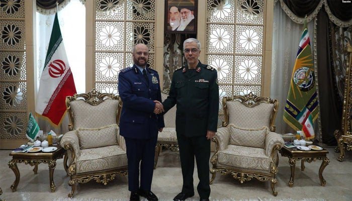 سعودی آرمی چیف کا دورہ ایران اور اپنے ہم منصب سے ملاقات