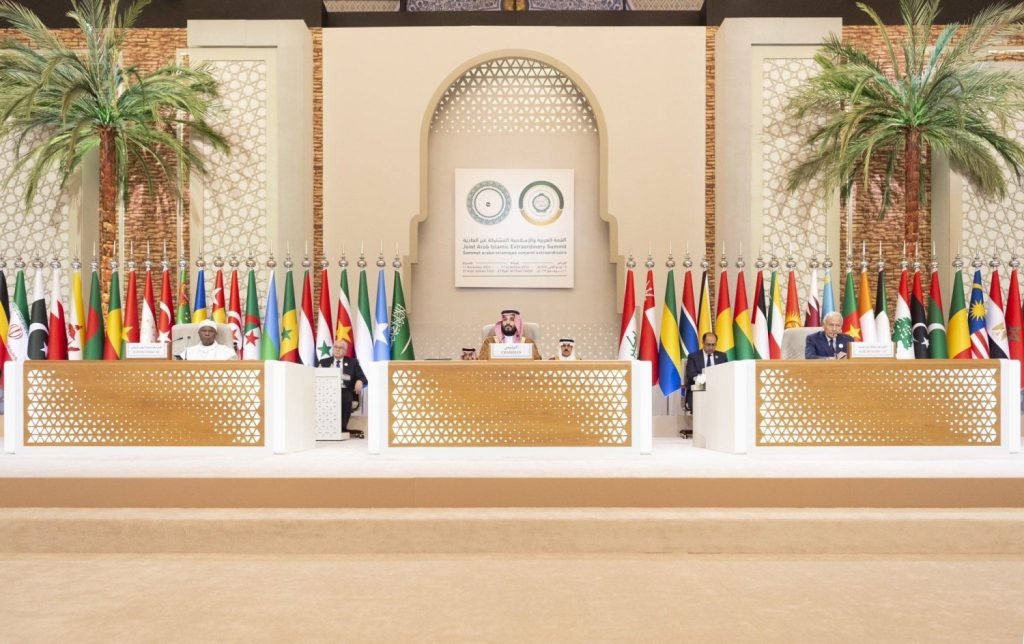 عرب اور مسلم رہنماؤں کی اسرائیل کے اقدامات کی مذمت، ہتھیاروں پر پابندی کا مطالبہ