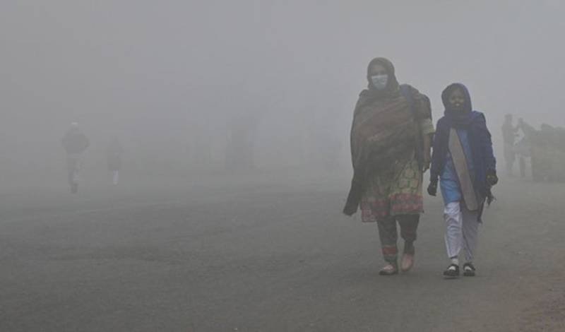 سموگ کے باعث لاہور میں احتیاطی پابندیاں 24 نومبر تک بڑھا دی گئیں