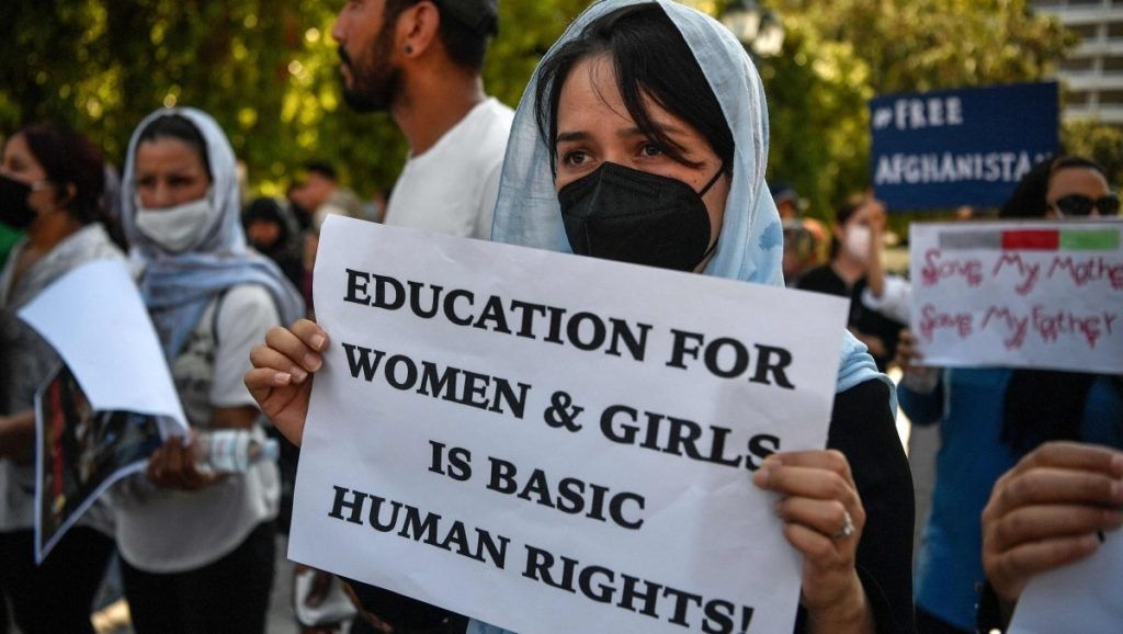 امریکہ کا افغان حکومت سے خواتین مخالف پالیسیوں پر نظرثانی کا مطالبہ