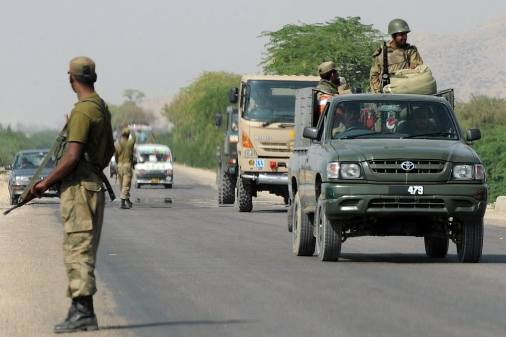 ڈیرہ اسماعیل خان میں سکیورٹی فورسزکا شاندار آپریشن، 10شدت پسندہلاک، کیپٹن حسنین اختر شہید