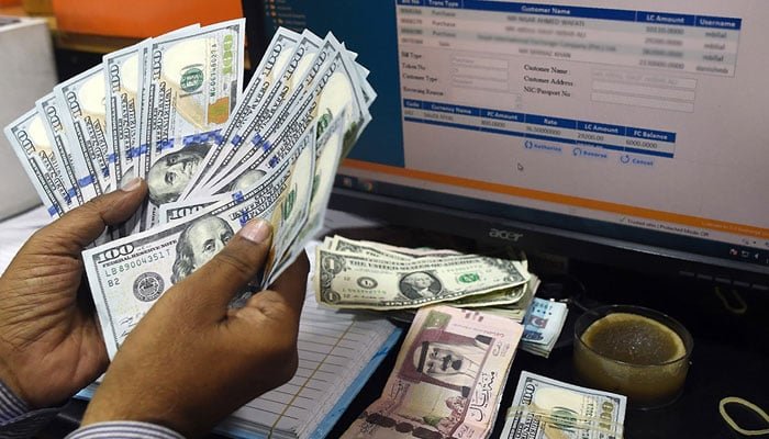 مارچ میں بیرون ملک سے بھیجے جانیوالے ترسیلات زر ریکارڈ 4ارب ڈالر سےتجاوز کرگئے