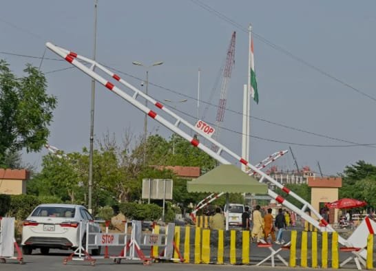 پاکستانی دفتر خارجہ: سرحد پار کرنے کی اجازت ملی تو اپنے شہریوں کو فوراً واپس لائیں گے