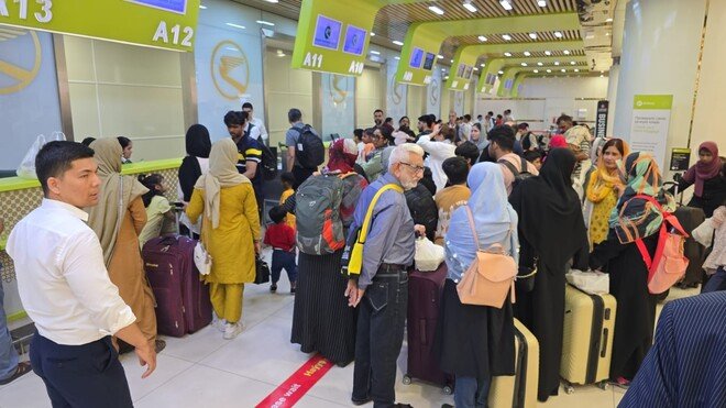 ایران میں پھنسے پاکستانیوں کی وطن واپسی: زمینی اور فضائی راستوں کا مشترکہ آپریشن کامیابی سے مکمل