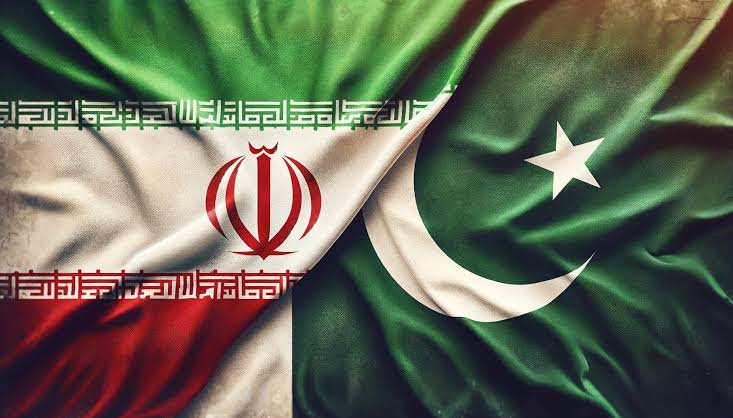 شہباز شریف کا ایرانی صدر پیزشکیان سے رابطہ، ایران کے ساتھ یکجہتی اور تعزیت کا اظہار
