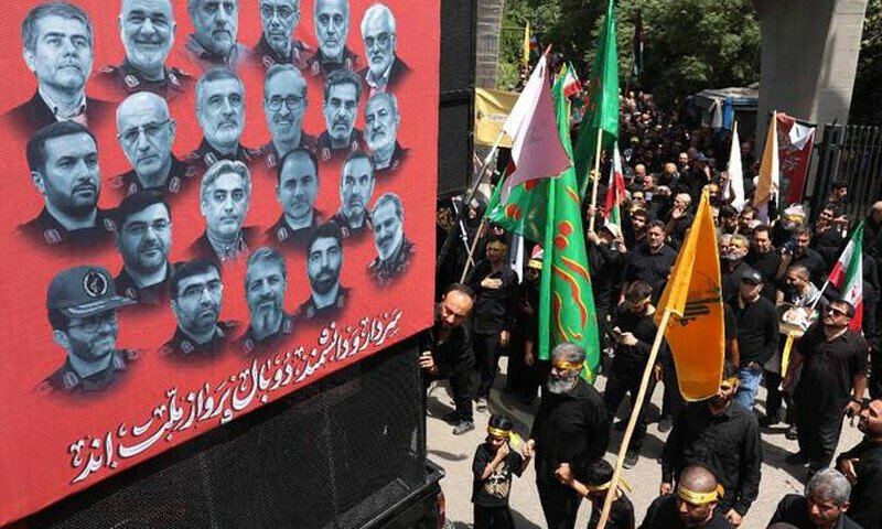 ایران میں اسرائیلی بم کو ناکارہ بناتے ہوئے دو پاسدارانِ انقلاب اہلکار شہید، جنگ بندی کے بعد بھی کشیدگی باقی