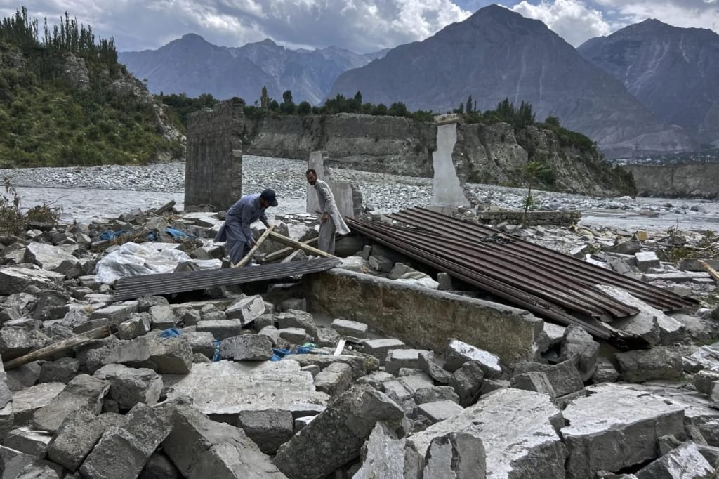 پاکستان میں بارشوں کی تباہ کاریوں کے پیچھے گلوبل وارمنگ کا ہاتھ,2050 کی آفات 2025 میں ظاہر ہونے لگیں:ماہرین