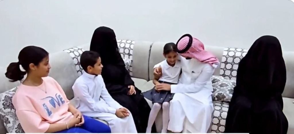 سعودی عرب میں پہلی بیوی نے سوتن کو بہن مان کر جگر عطیہ کر کے انسانیت کی مثال قائم کر دی