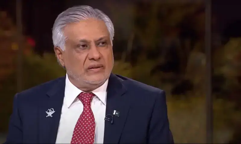 پاکستان جوہری قوت کےساتھ مسلم اُمہ کےدفاع میں ہمیشہ کھڑارہے گا:اسحٰق ڈار کاپیغام