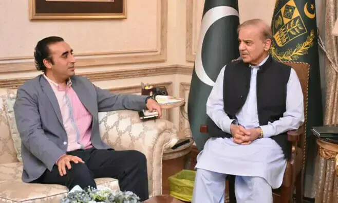 وزیراعظم نےبلاول سے27ویں ترمیم میں حمایت طلب کرلی،فیصلہ 6نومبرکوہوگا