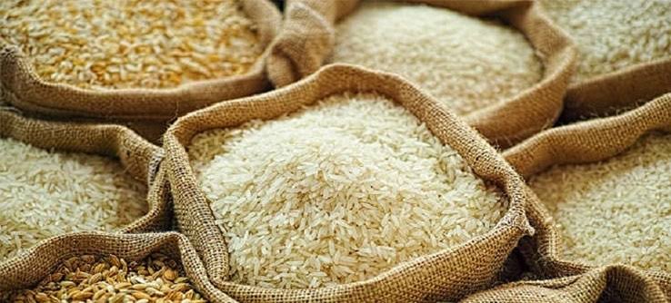 کراچی بندرگاہ سے بنگلہ دیش کو 100,000 ٹن چاول روانہ کرنے کی تیاریاں