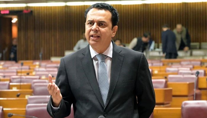پاکستان لندن سےزیادہ محفوظ، کالےشیشےپر 50 ہزارروپےجرمانہ قانونی ہے؛سینیٹرطلال چوہدری