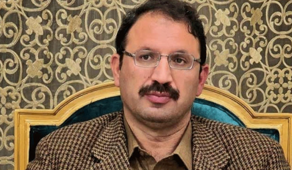 پی ٹی آئی میں اختلافات شدت اختیارکرگئے،جنیداکبر کاپی ٹی آئی سےعلیحدگی کااعلان