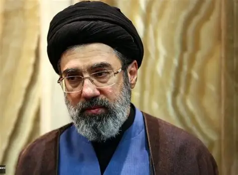 آیت اللہ علی خامنہ ای قرآن کی تلاوت کے دوران شہید ہوئے، مجتبیٰ خامنہ ای
