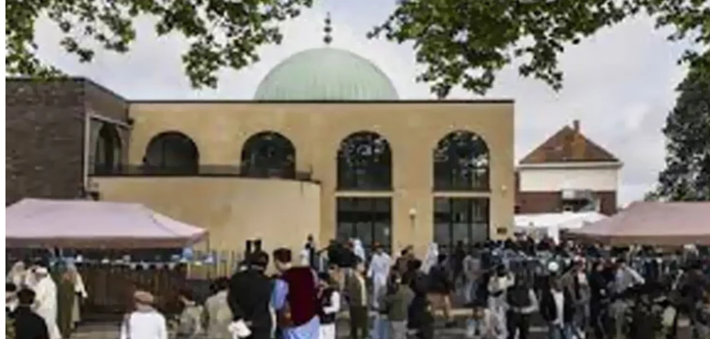 پیرس میں مسلمانوں کے سالانہ اجتماع پر پابندی، سیکیورٹی خدشات کا جواز